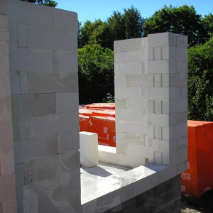 Блок газобетонный стеновой D600 / 625x300x200 Cubi-block - фото 3